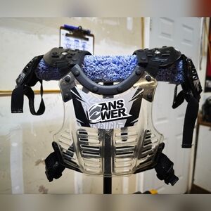 ANSWER Overspray youth chest protector